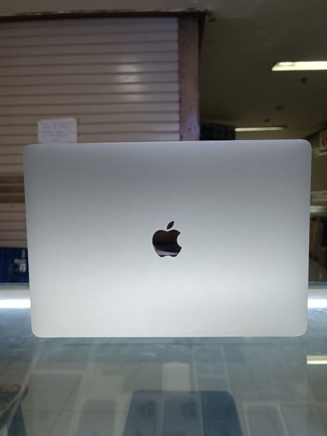 MacBook Air M1 Second 8512GB Silver