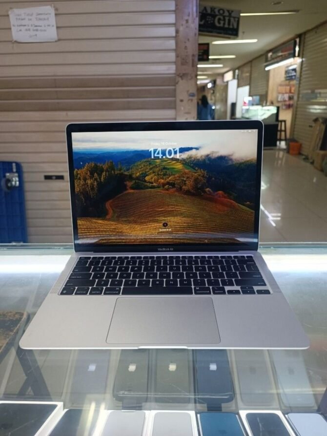 MacBook Air M1 Second 8512GB Silver Original