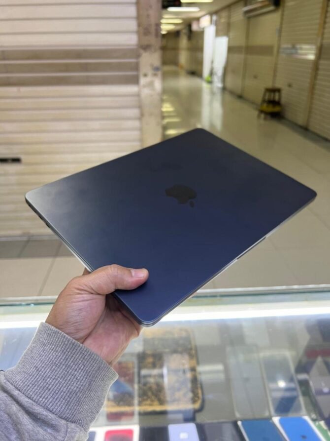 MacBook Air M2 8/512GB Second Midnight Original Ex iBox - Gambar 13