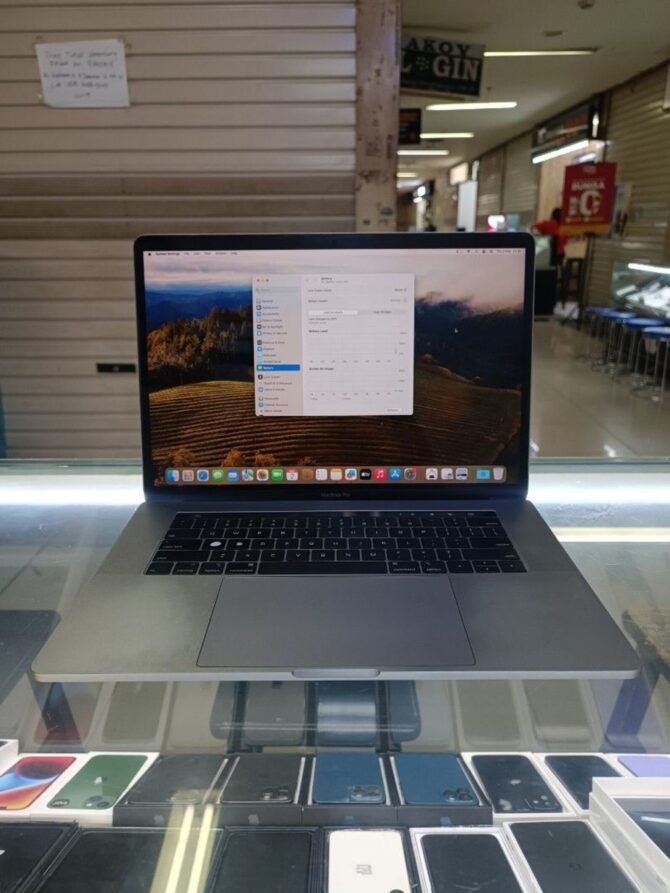 MacBook Pro 2018 Second i7 16/512GB Original Ex iBox - Gambar 3