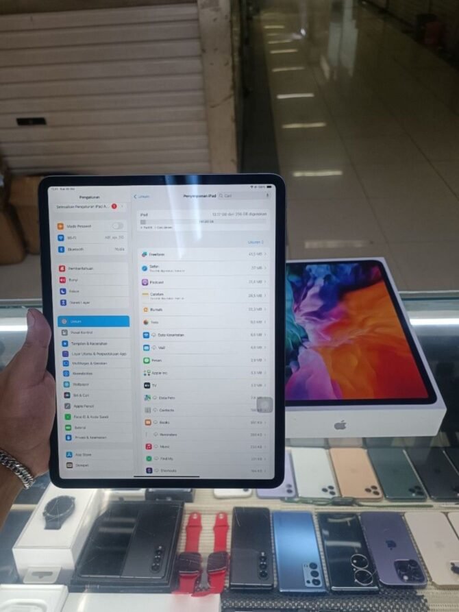 iPad Pro 2020 Second 12.9in 256GB Gray WiFi Only Original - Gambar 4