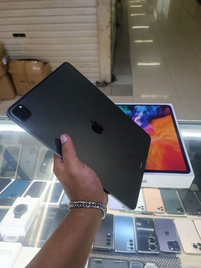 iPad Pro 2020 Second 12.9in 256GB Gray WiFi Only Original - Gambar 7