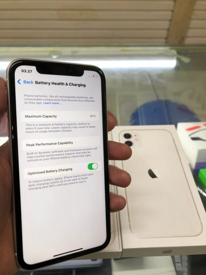 iPhone 11 128GB Bekas White