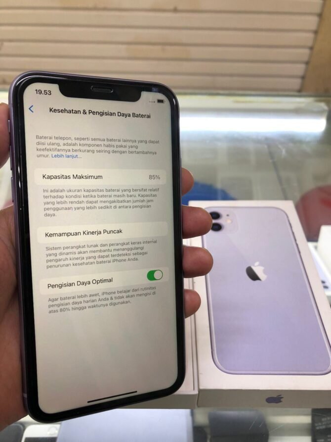 iPhone 11 128GB Purple Second Original