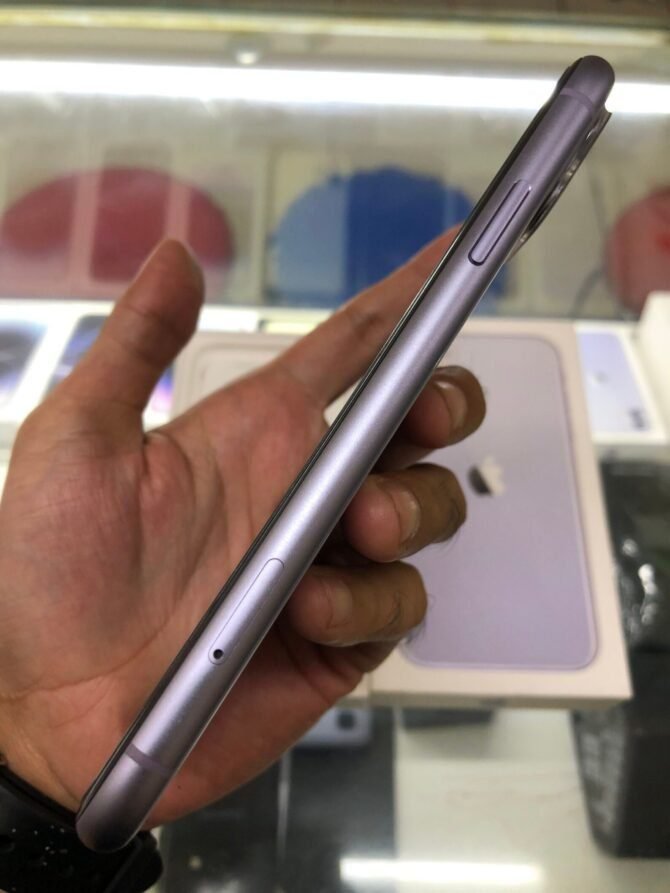 iPhone 11 128GB Purple Second Original iBox - Gambar 8