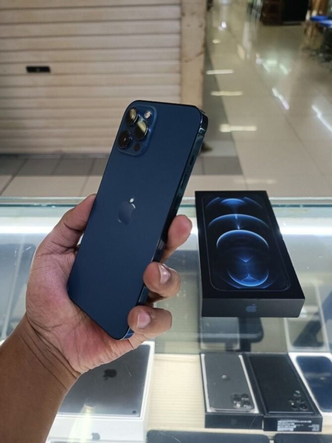 iPhone 12 Pro Max Second 256GB Pasific Blue Original Ex iBox - Gambar 8