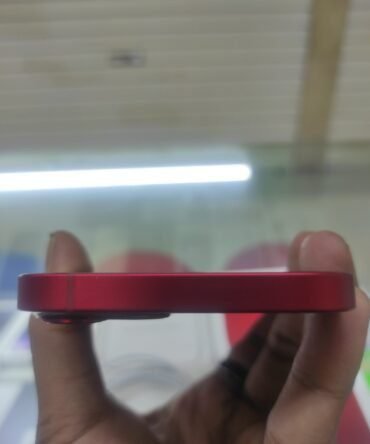 iPhone 13 128GB Red Second iBox - 5