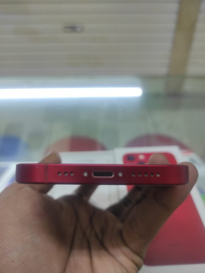 iPhone 13 128GB Red Second Ex iBox - Gambar 7