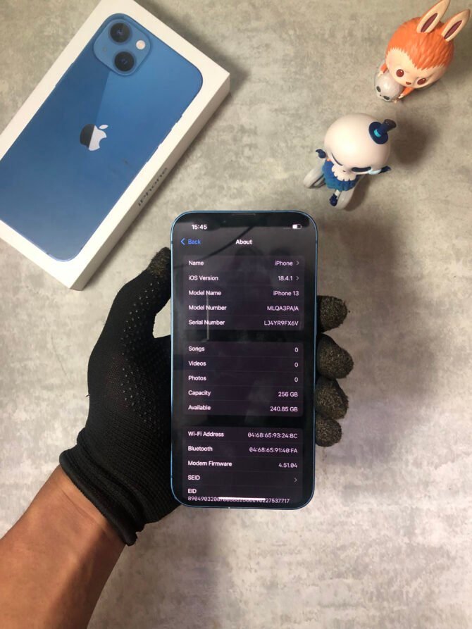 iPhone 13 256GB