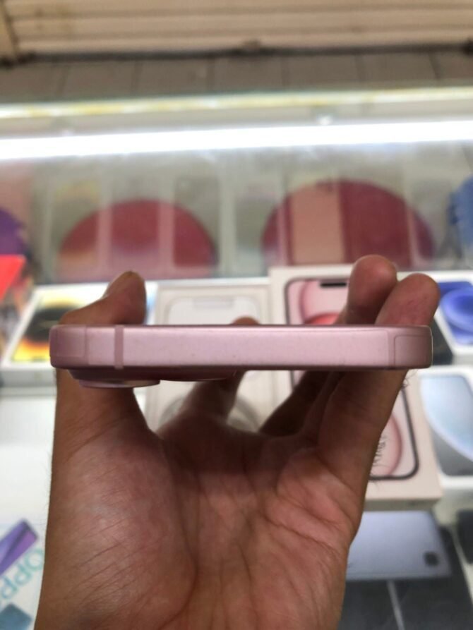 iPhone 15 Second 128GB Pink Original Digimap - Gambar 9