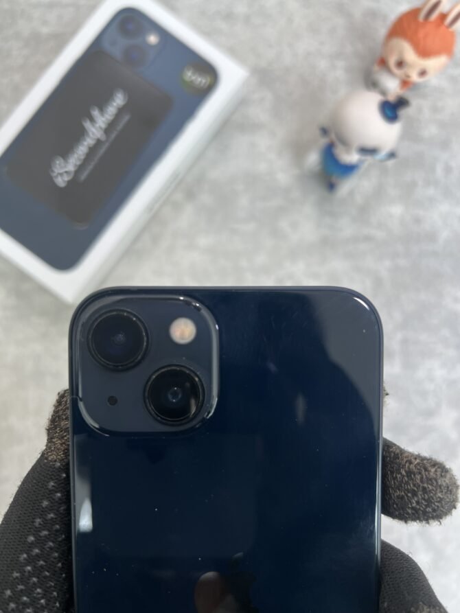 iPhone 13 128GB Black Ex iBox - Gambar 11