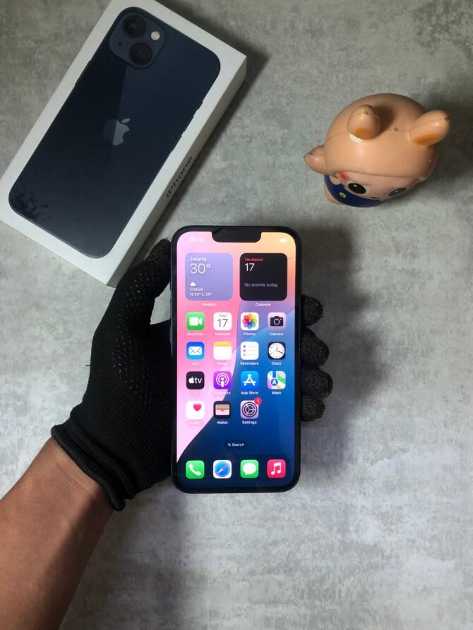 iPhone 13 256GB