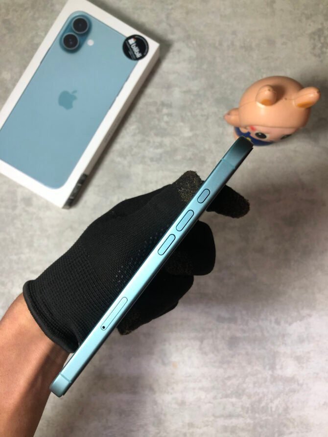 iPhone 16 Plus 256GB Teal Second Blibli - Gambar 9