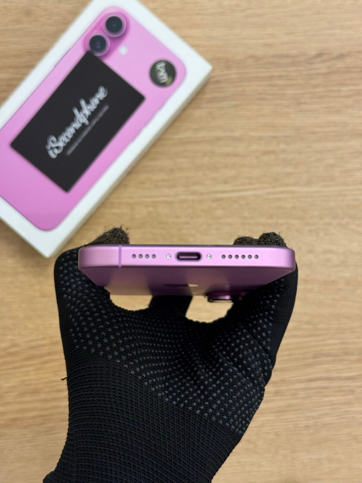 iPhone 16 Plus Pink 256GB Second iBox Original Bergaransi - iSecondphone Jakarta iPhone 16 Plus Pink 256GB Second iBox Original Bergaransi - iSecondphone Jakarta