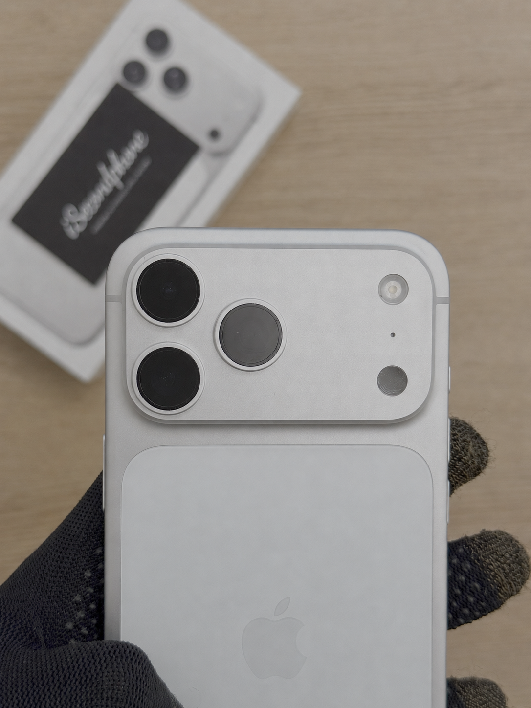 iPhone 17 Pro Max Silver 256GB Second iBox Original Bergaransi - iSecondphone Jakarta iPhone 17 Pro Max Silver 256GB Second iBox Original Bergaransi - iSecondphone Jakarta