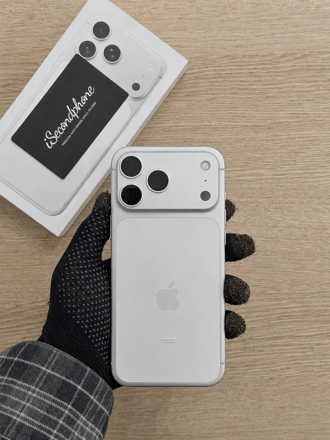 iPhone 17 Pro Max Silver 256GB Second iBox Original Bergaransi - iSecondphone Jakarta iPhone 17 Pro Max Silver 256GB Second iBox Original Bergaransi - iSecondphone Jakarta
